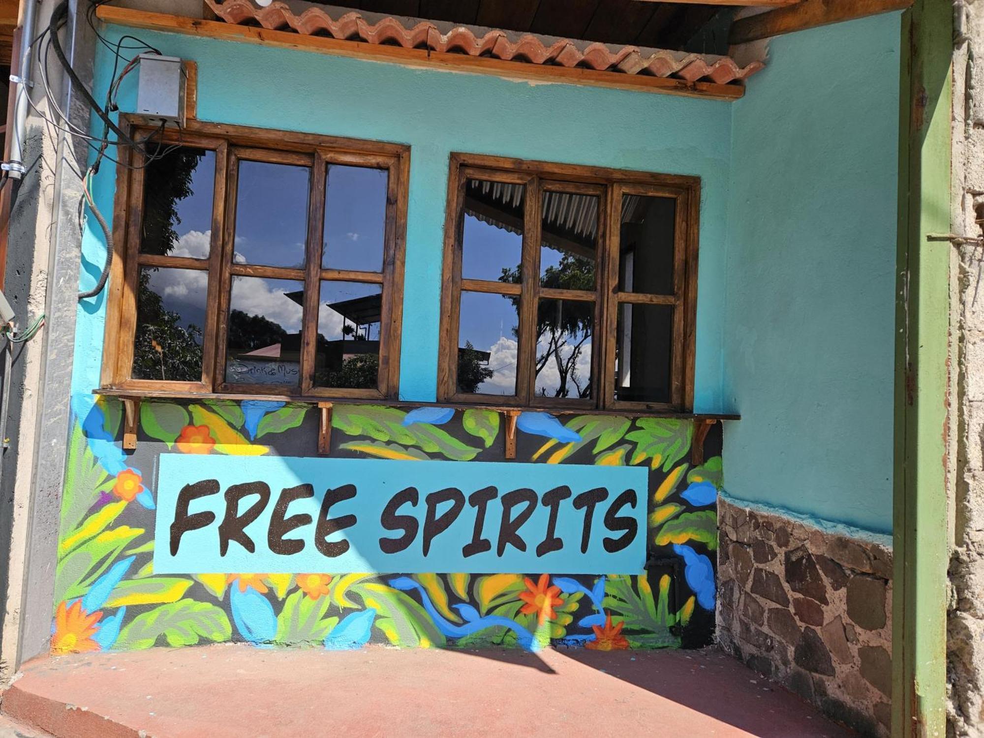 Free Spirits Hotel San Marcos La Laguna Exterior foto